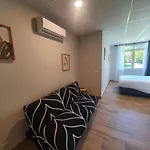 Appartement B75 *